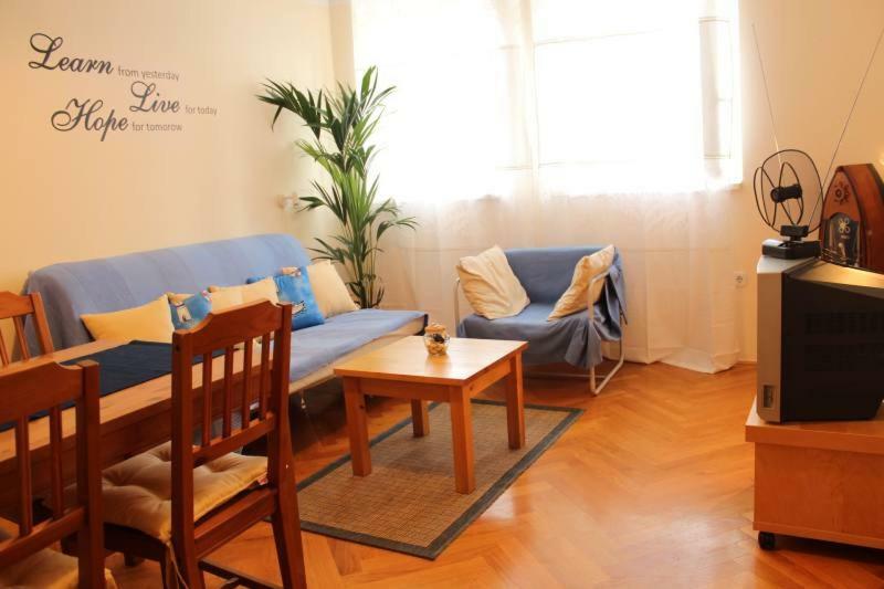 Apartment Dora Crikvenica Bagian luar foto