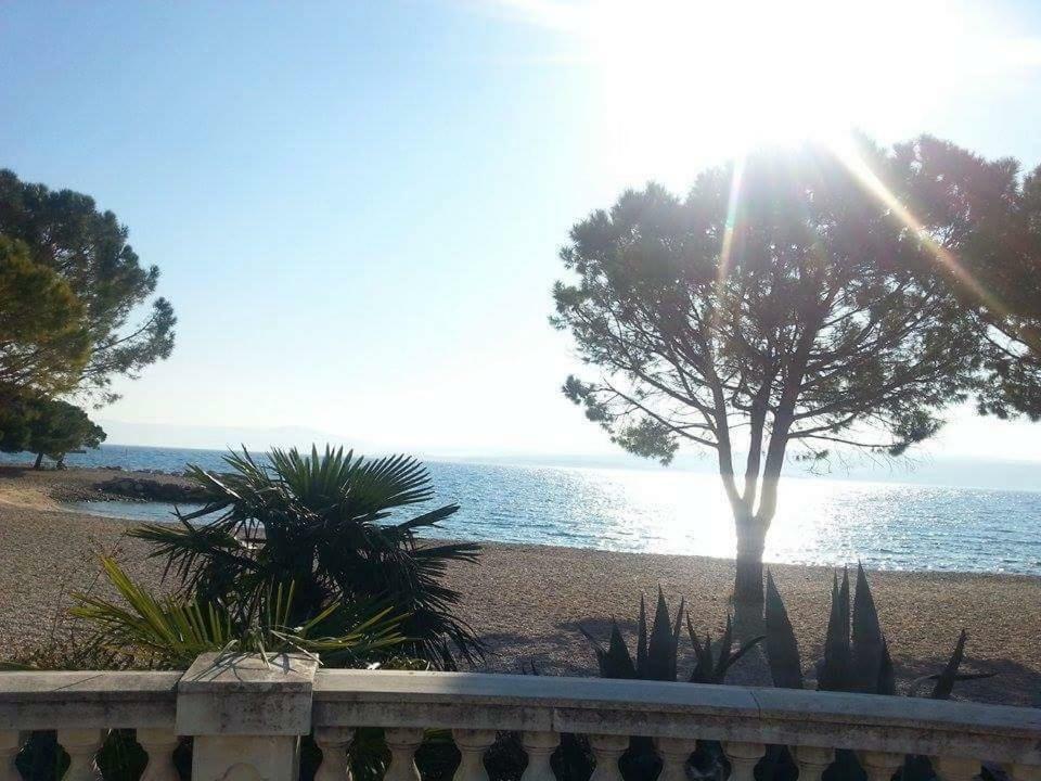 Apartment Dora Crikvenica Bagian luar foto